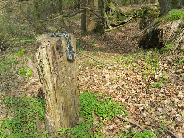 Vorhängeschloß - Beatrice von Singen - Symbole Märchen, Rituale Rauhnacht, Analyse Ahnenforschung Vorhängeschloß - Beatrice von Singen - Lebensberatung zur Selbstentfaltung